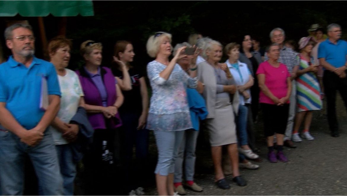 Društvo Gremo naprej in Zlati studenec